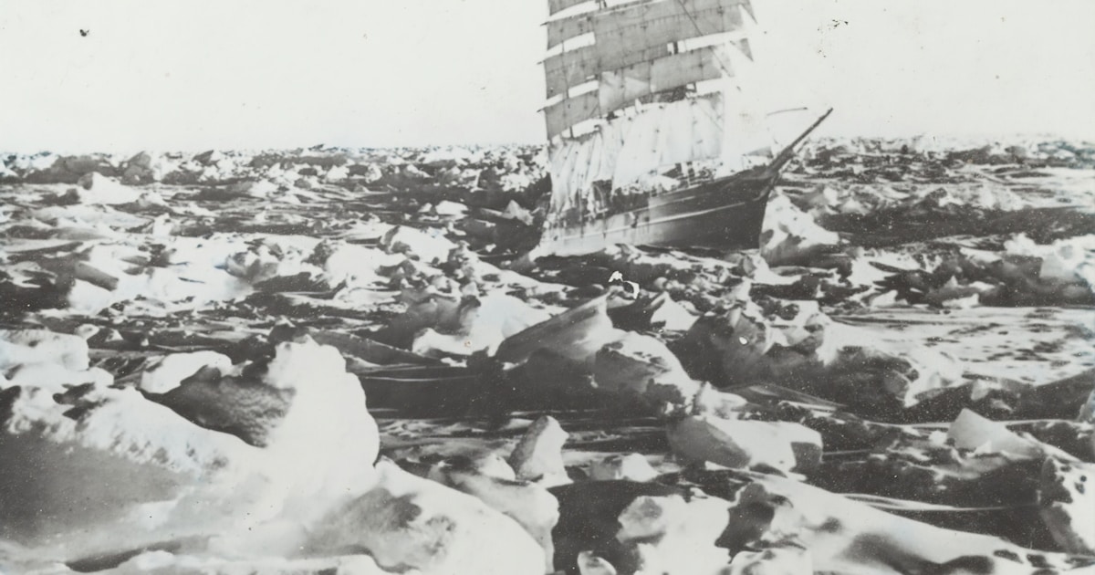Lantern Slide - The Ship Discovery, Superimposed on Heavy Pack Ice, BANZARE Voyage 1, Antarctica, 1929-1930
Photographer: Frank Hurley